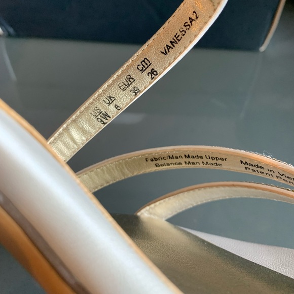 Naturalizer NWT Women's white Sandal Vanessa 2 size 9 New in Box sparkly 2024 - Picture 11 of 14